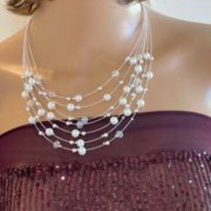 BOHEMIAN PEARL NECKLACE